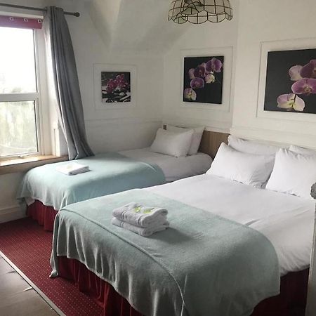 Oyo Maggie Jones Guest House Кардіфф Екстер'єр фото